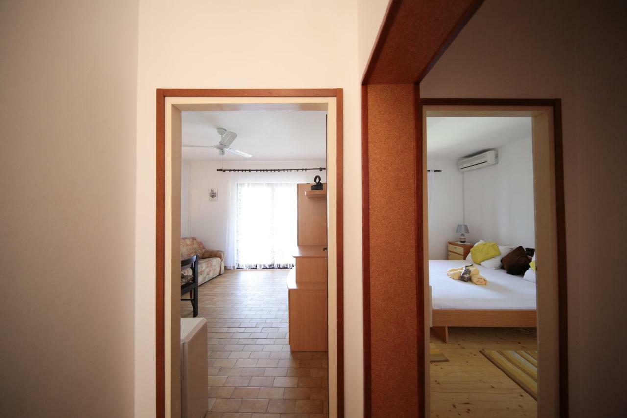 Apartmants Amor Donji Okrug (Ciovo) Exterior foto